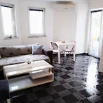 Abelia Sea View *