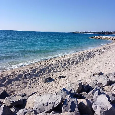 Abelia Sea View Apartamento *