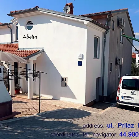 Abelia Sea View